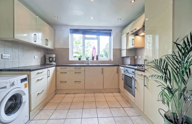 Stunning Riverside 1-bed Apartment in North London - Foto 4