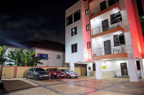 Photo 33 - Executive 2-bed Apartment, Santa Maria - Accra
