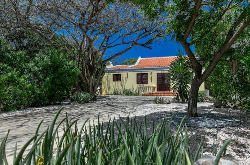 Foto 55 - Secluded Villa With Pool3min to Beachfree Utilities