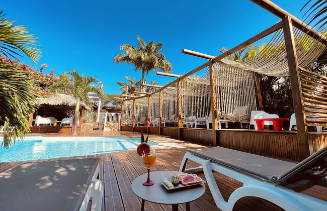 Tropicana Suites - Foto 1