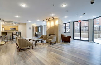 Photo 2 - Exquisite 1 Bedroom Condo at Ballston