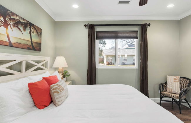 Pelican Retreat by Avantstay 5 Mins TO Beach Pet Friendly w/ Pool & Bbq! - Foto 26