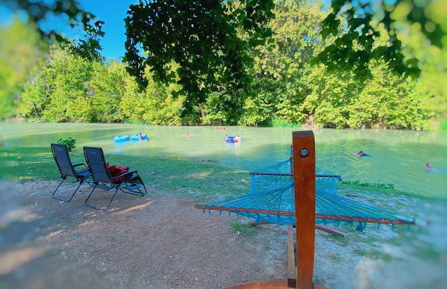Son's Blue River Camp Glamping Cabin U - Foto 42