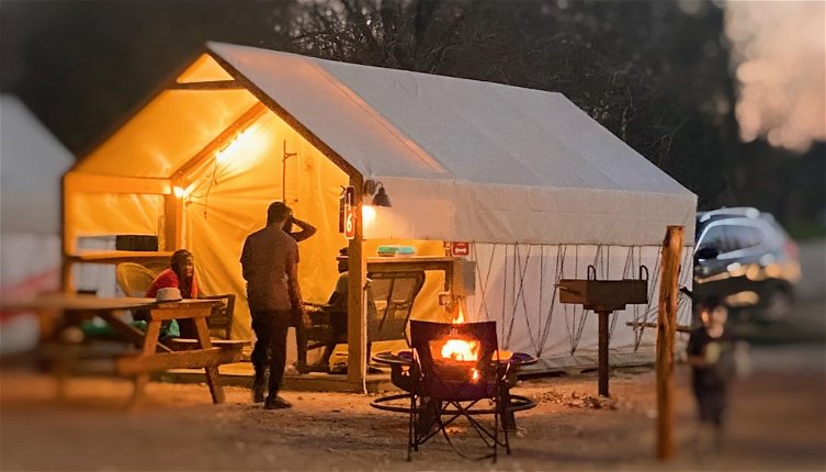 Foto 1 - Son's Blue River Camp - Glamping Cabin #1