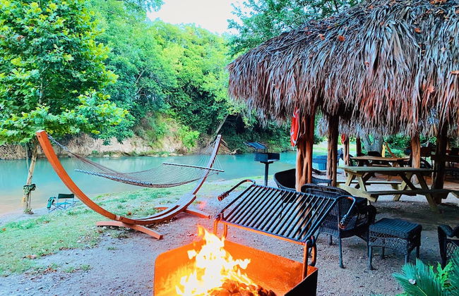 Son's Blue River Camp Glamping Cabin U - Foto 46