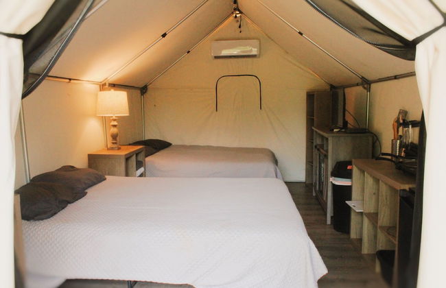 Son's Blue River Camp Glamping Cabin U - Foto 6