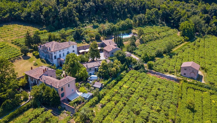 Photo 1 - Villa Faccioli Deodara With Shared Pool