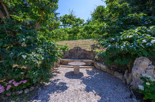 Photo 25 - Villa Faccioli Limone With Shared Pool