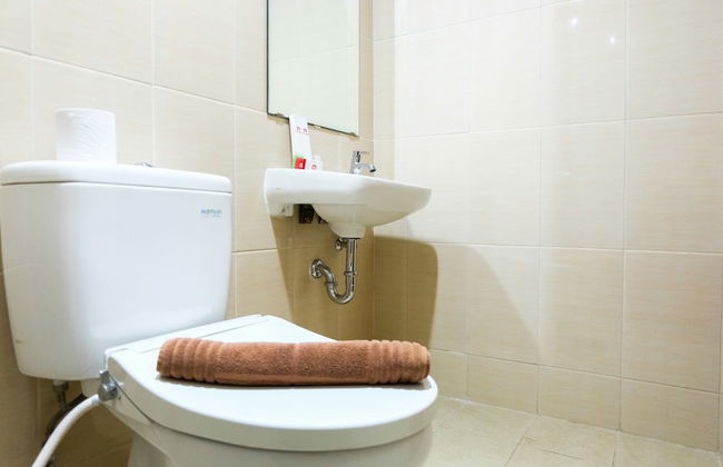 Minimalist Studio The Oasis Apartment near Omni Hospital Cikarang - Foto 13