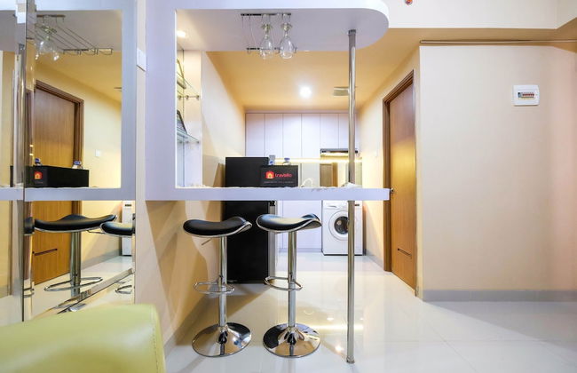 Bright and Stylish 1BR The Oasis Apartment Cikarang - Foto 11