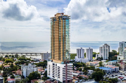 Photo 17 - Lush Apartment Ocean View