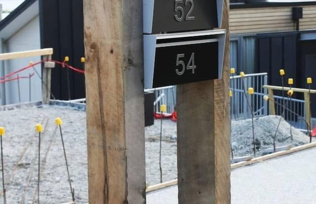 Remarkable Lake View Townhouse Queenstown Hill - Foto 47