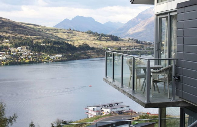 Remarkable Lake View Townhouse Queenstown Hill - Foto 29