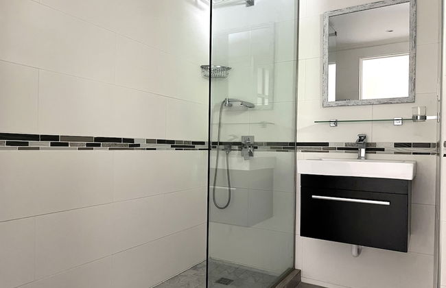 Rockley Golf 810 is a 2 Bedroom, 2 Bathroom 1st Floor Apartment With Pool - Foto 11