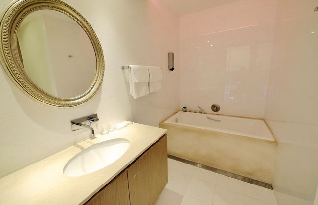 CK Serviced Residence - Photo 42