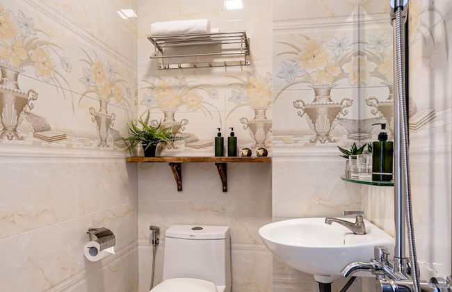HoLo Central Saigon - Serviced HomeStay - Photo 20