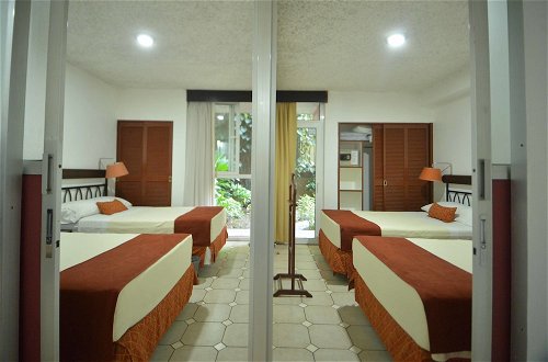 Photo 4 - Novo Hotel & Suite
