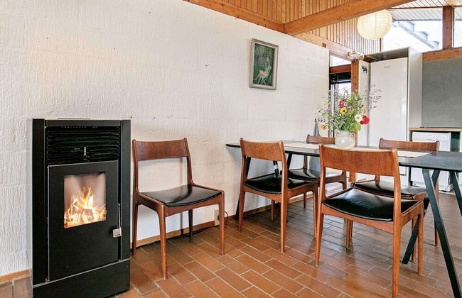 Tranquil Waterfront Retreat-by Traum - Photo 7