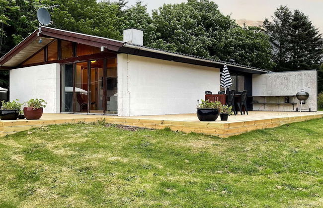 Tranquil Waterfront Retreat-by Traum - Photo 17