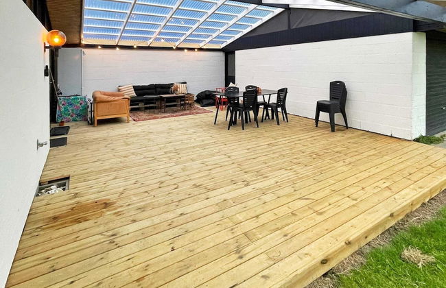 Tranquil Waterfront Retreat-by Traum - Photo 13