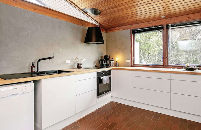 Tranquil Waterfront Retreat-by Traum - Photo 6