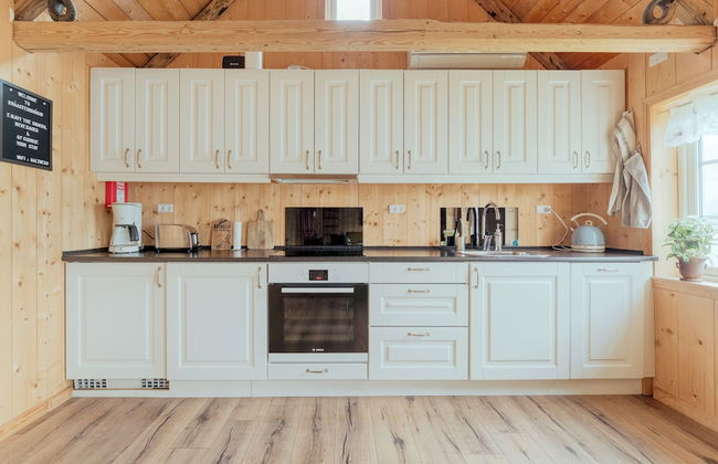 Greystone House - Historic - Unique - Photo 7