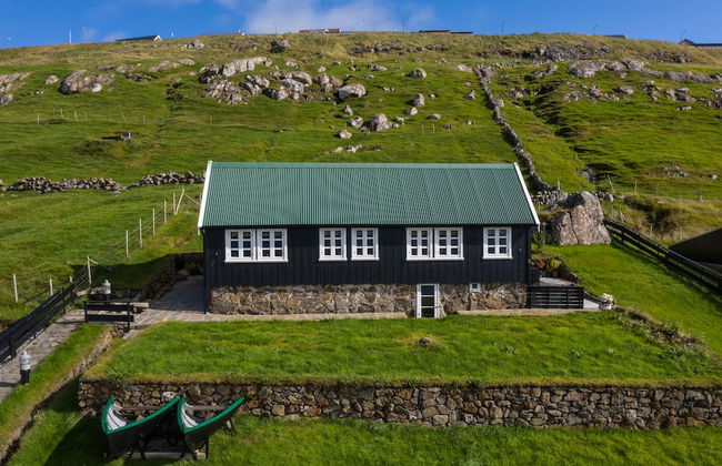 Greystone House - Historic - Unique - Photo 14