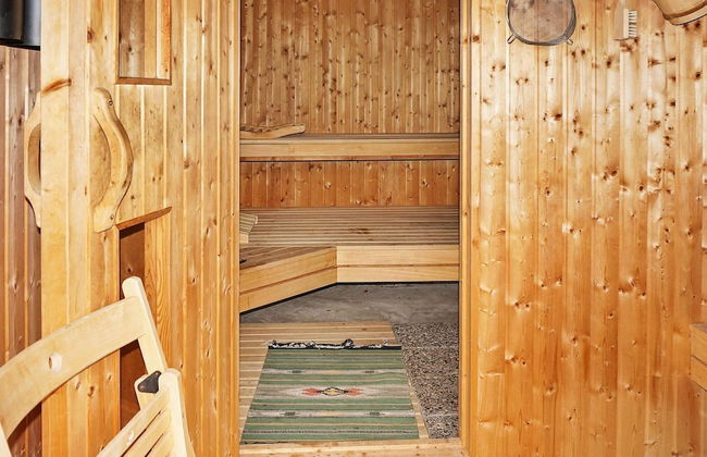 6 Person Holiday Home in Savsjo - Foto 3