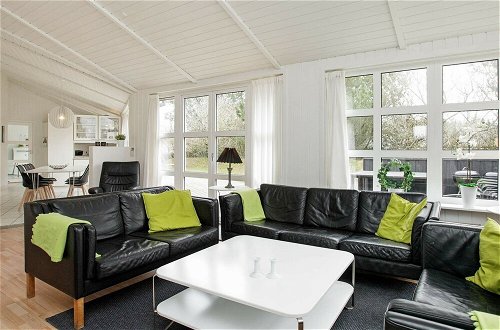Photo 7 - 10 Person Holiday Home in Lokken