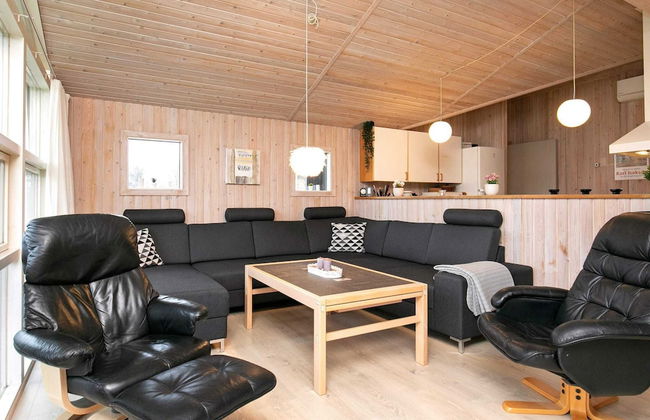 10 Person Holiday Home in Humble - Foto 11