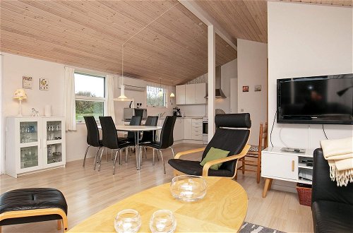 Photo 3 - 4 Person Holiday Home in Lokken