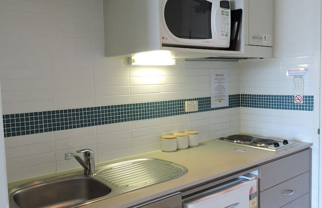 BASE Holidays - Ettalong Beach Premium Apartments - Photo 21