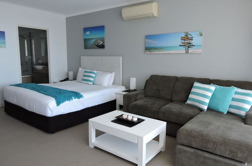 Photo 30 - BASE Holidays - Ettalong Beach Premium Apartments