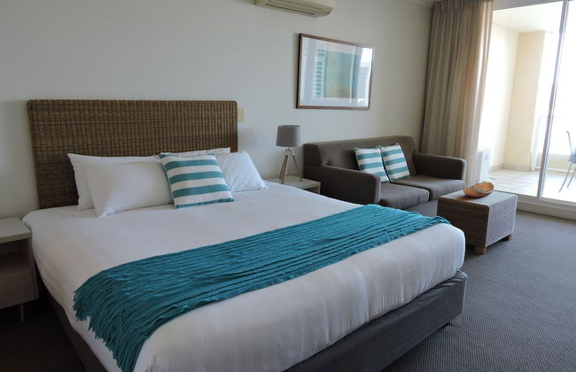 BASE Holidays - Ettalong Beach Premium Apartments - Photo 11