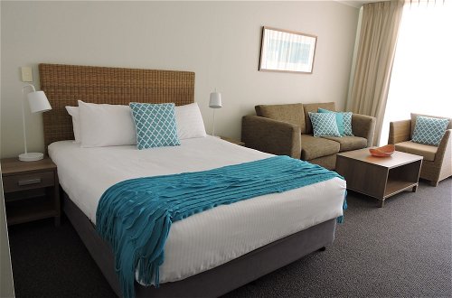 Foto 10 - BASE Holidays - Ettalong Beach Premium Apartments