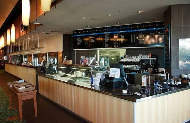 BASE Holidays - Ettalong Beach Premium Apartments - Photo 80