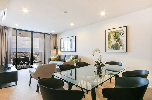 Photo 14 - Luxurious 2 Bedroom Brand New Apartment With Amazing Hinterland Views