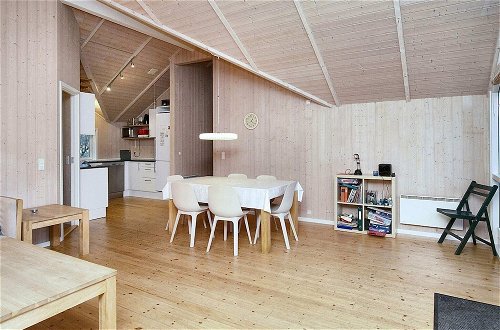 Foto 7 - 6 Person Holiday Home in Hojby