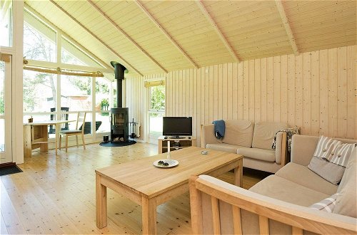 Photo 5 - 6 Person Holiday Home in Hojby