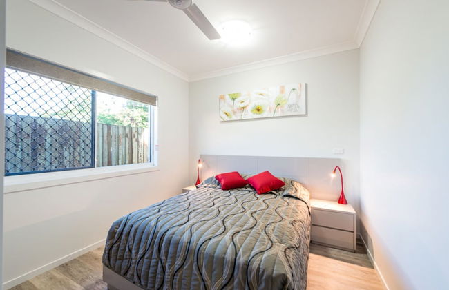 Athena Motel Apartments - Photo 8