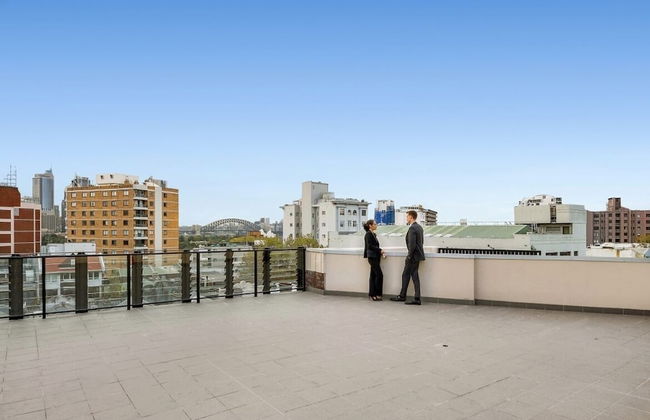 Stunning Potts Point Apartment - Photo 9