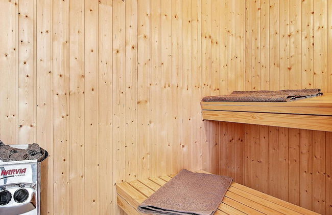 18 Person Holiday Home in Hojby - Foto 4