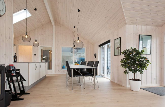 18 Person Holiday Home in Hojby - Foto 6