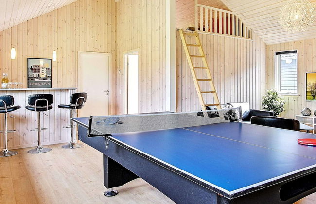 18 Person Holiday Home in Hojby - Foto 12
