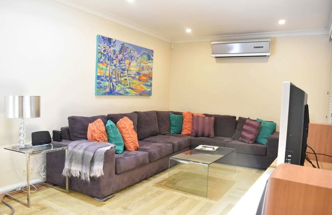 Professionally Cleaned 2bdr Villa, Great Location - Photo 9