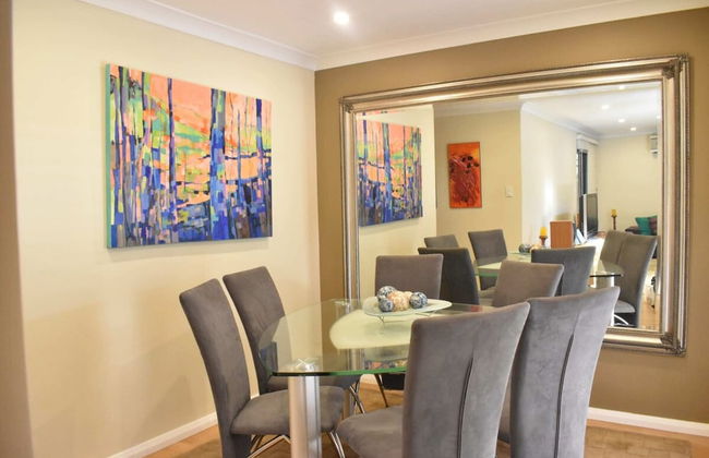 Professionally Cleaned 2bdr Villa, Great Location - Photo 3
