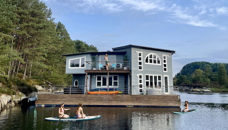 Photo 1 - Floating House Bergen