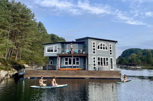 Photo 1 - Floating House Bergen