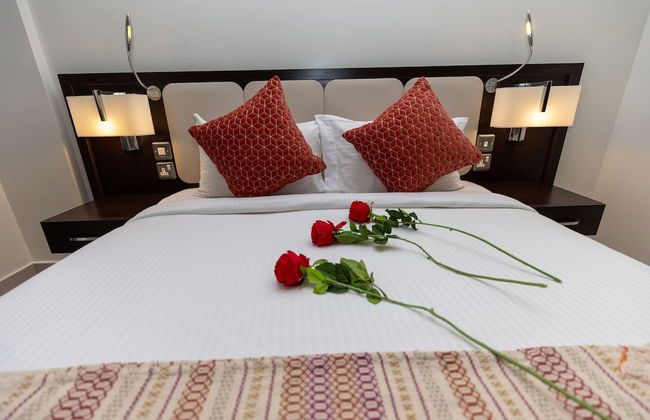 Saray Hotel Apartments - Photo 26