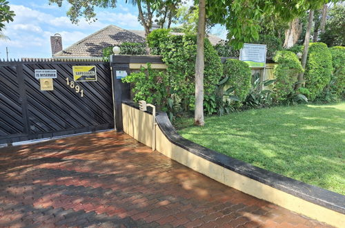 Photo 29 - Charming 6-bed House With Swimming Pool in Harare